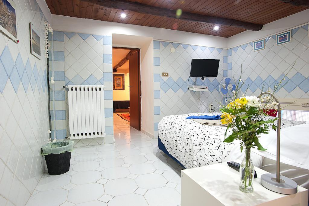 Immagineazione B&B Napoli Værelse billede